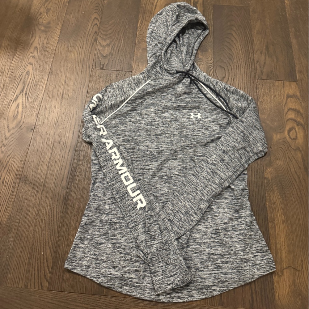 Under Armour Long Sleeve Shirt